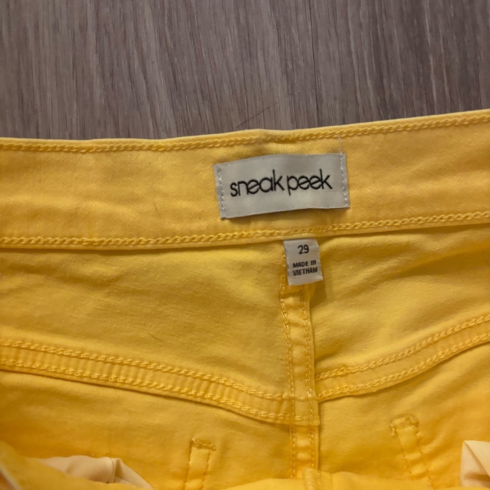 Sneak Peek Yellow Women's Jeans Raw Hem Size 29 - Picture 4 of 7